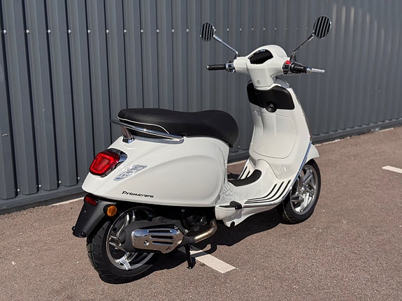 Vespa Primavera 50 4 of 4