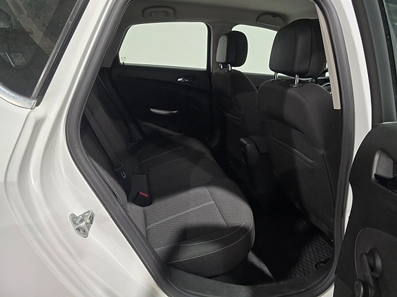 Opel Astra 13 of 15