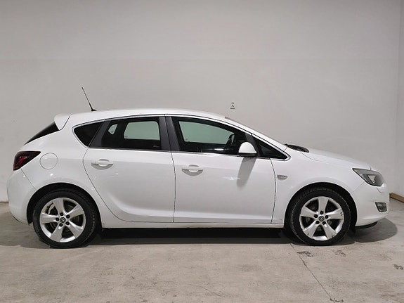 Opel Astra 4 of 15
