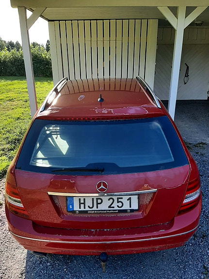 Mercedes-Benz C220 8 of 16