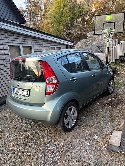 Suzuki Splash 2 of 5