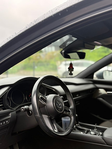 Mazda 3 2 of 5