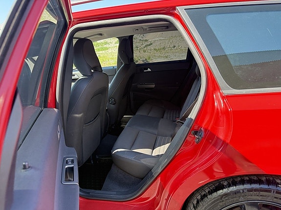 Volvo V50 12 of 27