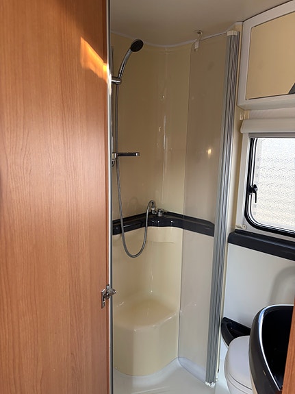 Knaus TI650 15 of 17