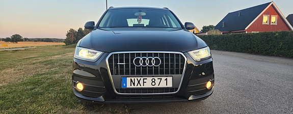 Audi Q3 2 of 11
