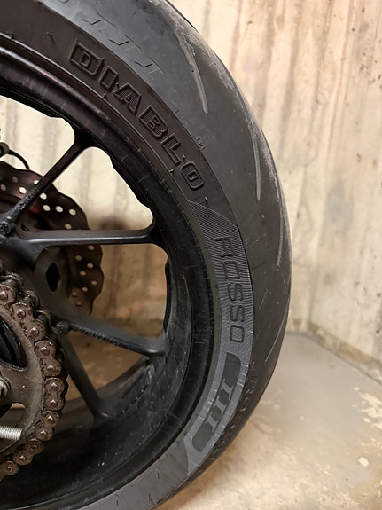 Yamaha MT-07 5 of 9