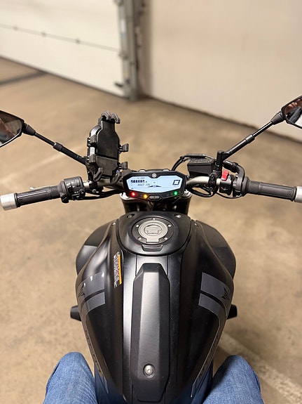 Yamaha MT-07 6 of 9