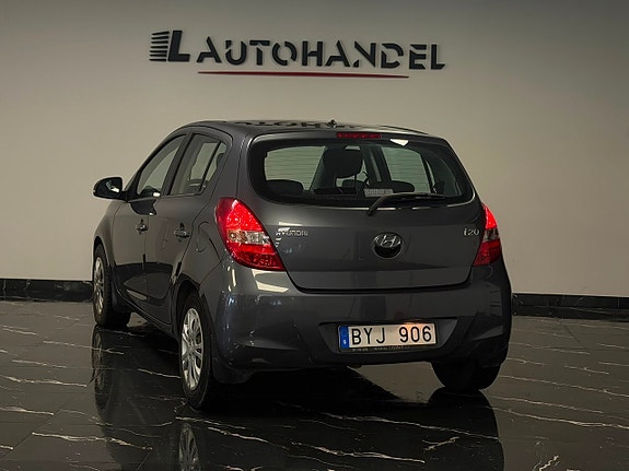 Hyundai i20 4 of 17