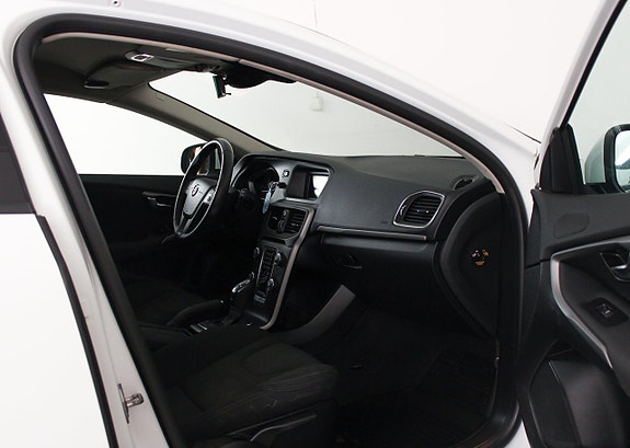 Volvo V40 20 of 22