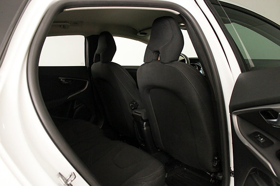 Volvo V40 18 of 22