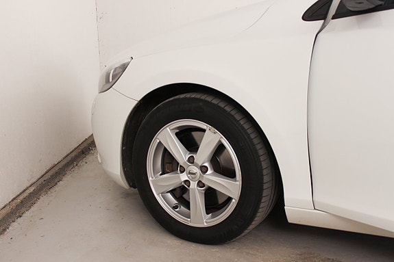 Volvo V40 13 of 22