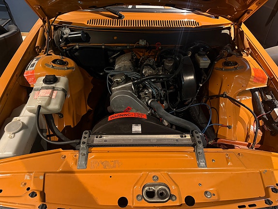 Volvo 242 2 of 2