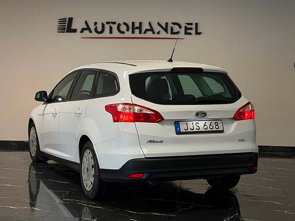 Ford Focus 4 of 17