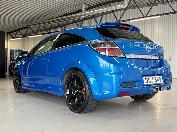 Opel Astra 8 of 24