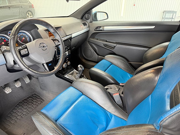 Opel Astra 14 of 24