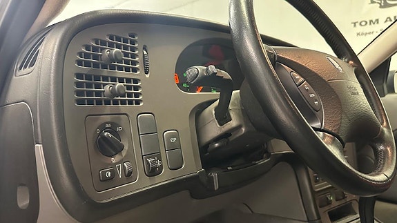 Saab 9-5 9 of 18