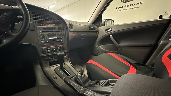 Saab 9-5 18 of 18