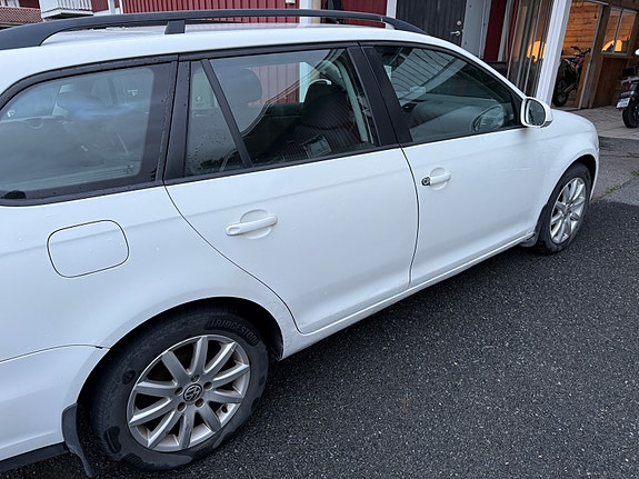 Volkswagen Golf V 6 of 9