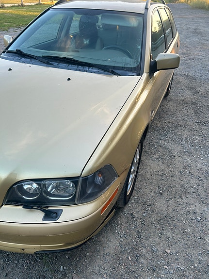 Volvo V40 5 of 5