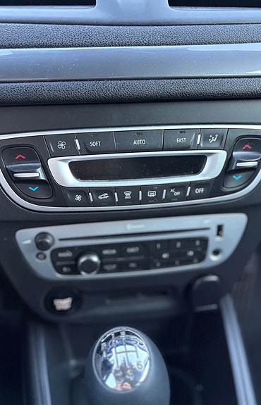 Renault Megane III 8 of 9
