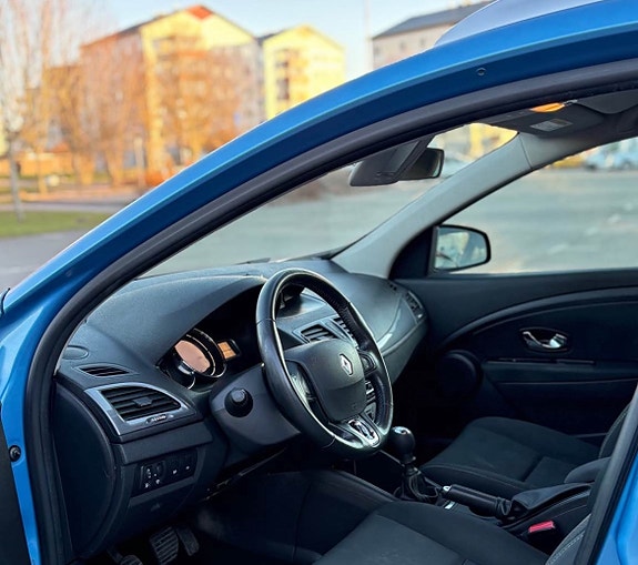 Renault Megane III 3 of 9