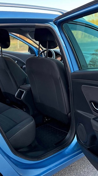 Renault Megane III 9 of 9
