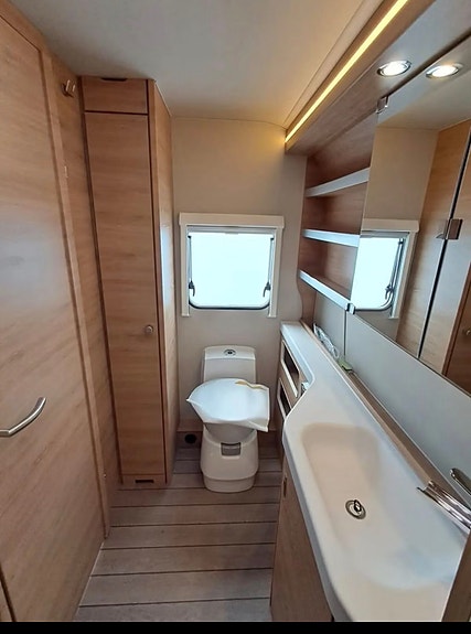 Knaus 650 PXB 9 of 9
