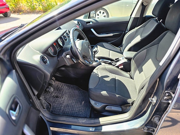 Peugeot 308 13 of 17