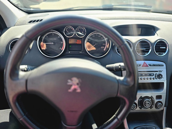 Peugeot 308 16 of 17