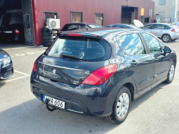 Peugeot 308 5 of 17