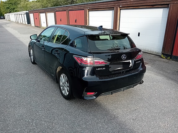 Lexus CT200h 6 of 7