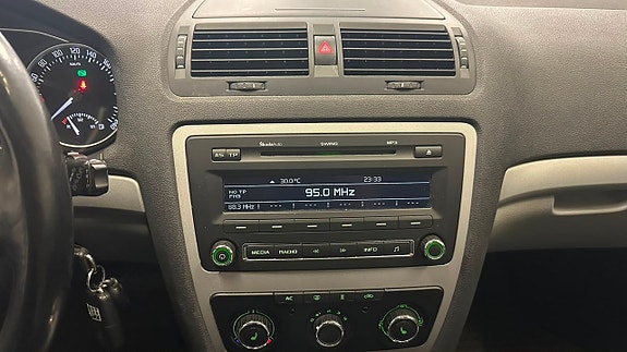 Skoda Octavia 16 of 17