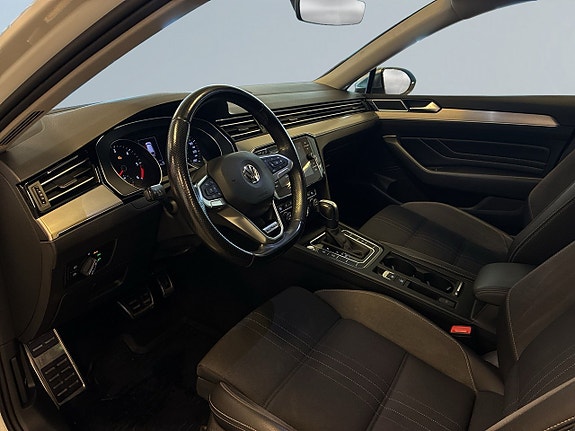 Volkswagen Passat Alltrack 7 of 24