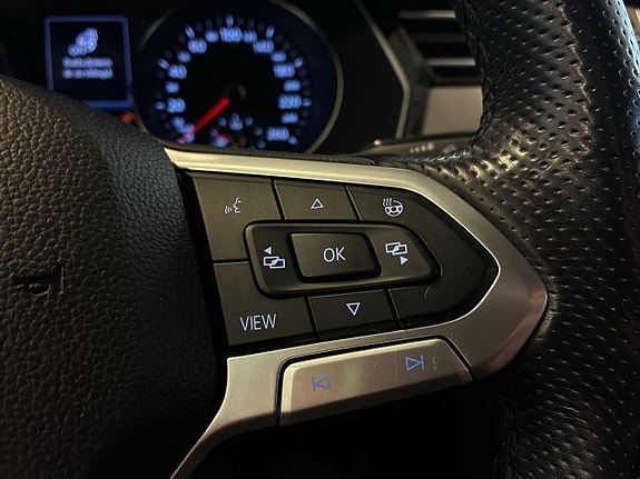 Volkswagen Passat Alltrack 21 of 24