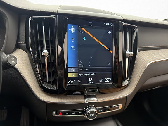 Volvo XC60 22 of 30
