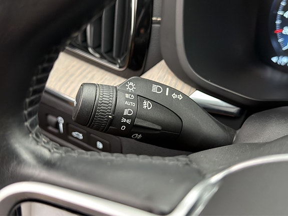 Volvo XC60 20 of 30