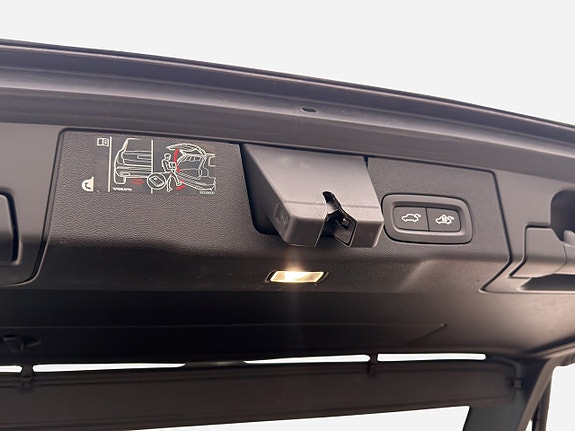 Volvo XC60 30 of 30
