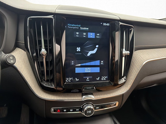 Volvo XC60 23 of 30