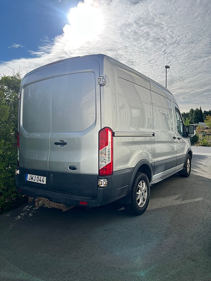 Ford Transit 3 of 3