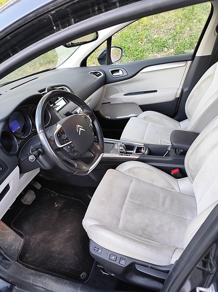 Citroen C4 10 of 11