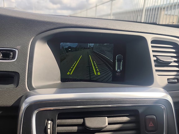 Volvo V60 11 of 15