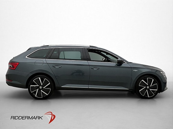 Skoda Superb 9 of 30