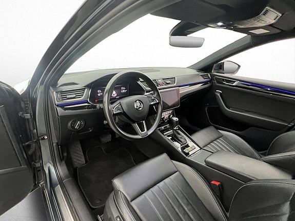 Skoda Superb 11 of 30