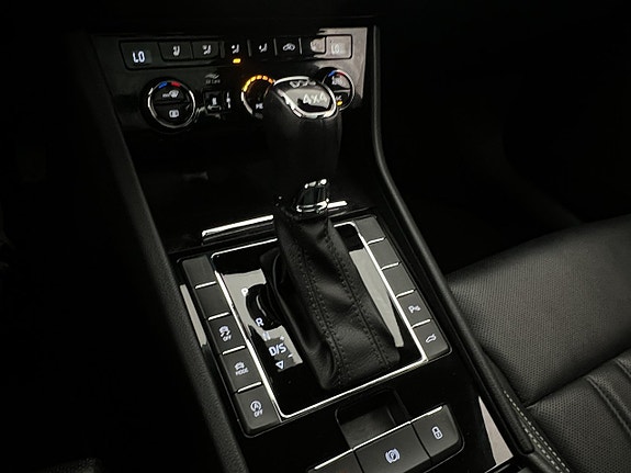 Skoda Superb 21 of 30