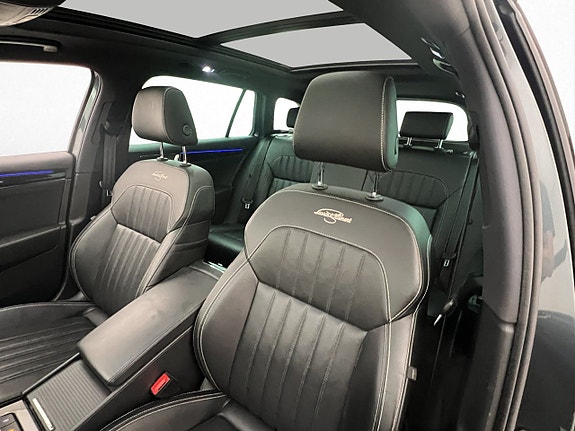 Skoda Superb 14 of 30