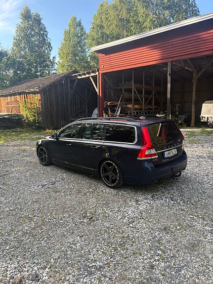 Volvo V70 5 of 11