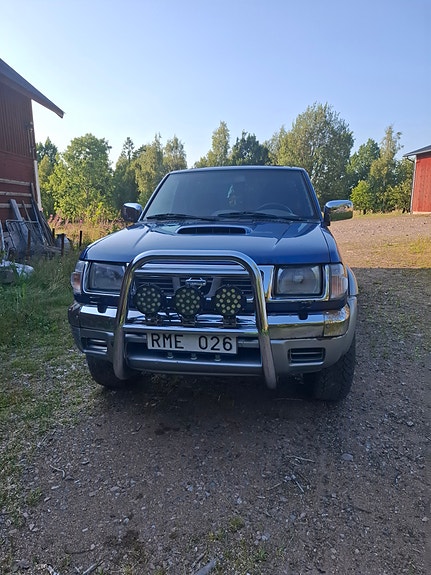 Nissan NP300 10 of 10