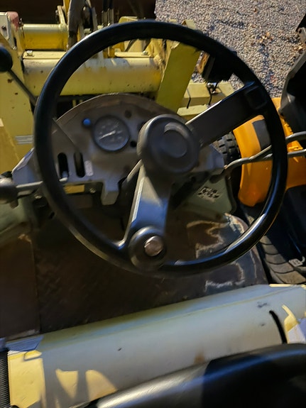 Yanmar V1 8 of 9