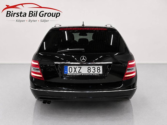Mercedes-Benz C200 4 of 27