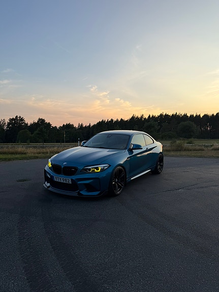 BMW M2 2 of 9
